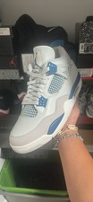 Jordan 4 blu militare 2024