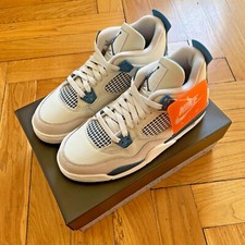 Nike Air Jordan 4 Military